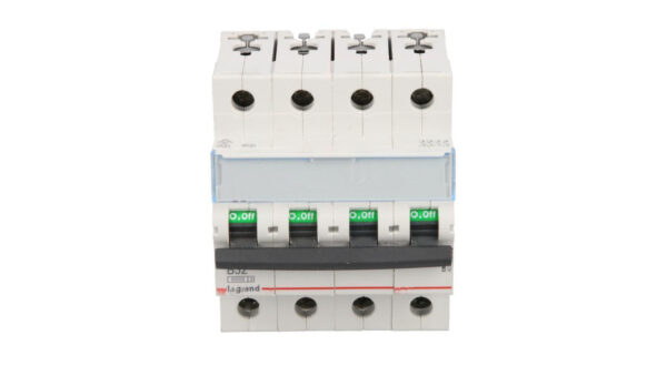 Wyłącznik nadprądowy 4P B 32A 6kA AC S304 TX3 403420