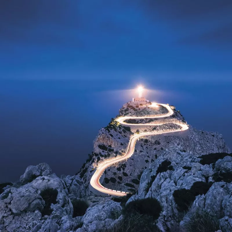 fototapeta Sanders & Sanders Przylądek Formentor niebieskim 200 x 150 cm – 1 rol.