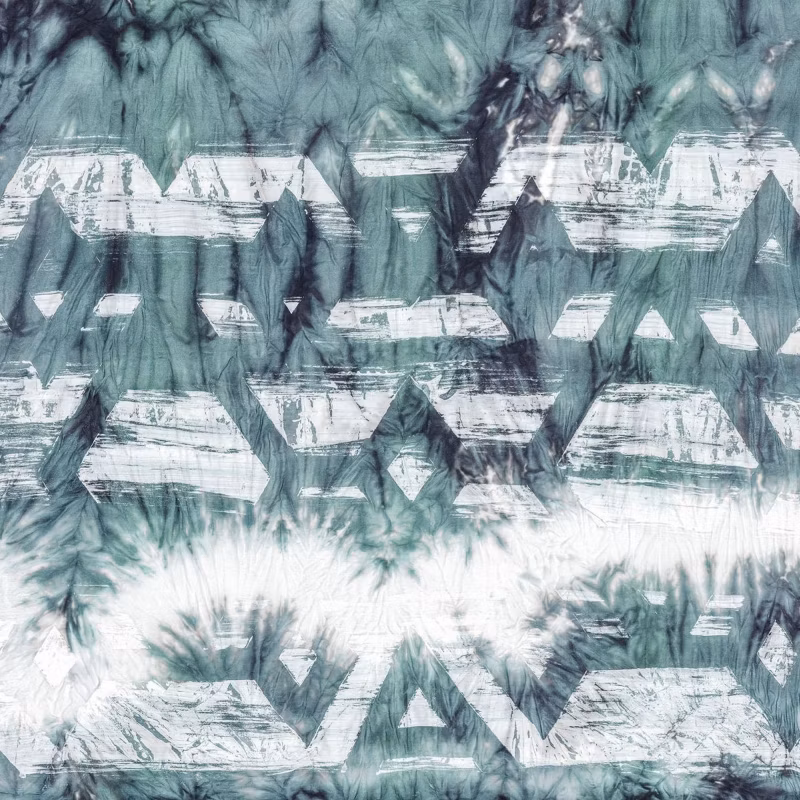 fototapeta Sanders & Sanders motyw shibori tie-dye niebiesko-zielonym 350 x 280 cm – 1 rol.